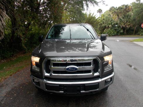 Used 2017 Ford F150 XLT AWD/4WD image 8