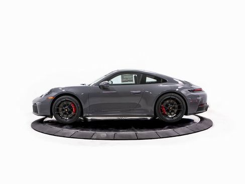 New 2026 Porsche 911 Carrera 4 GTS image 2