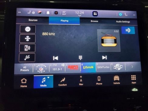 Used 2022 Jeep Grand Cherokee Limited 4xe image 25