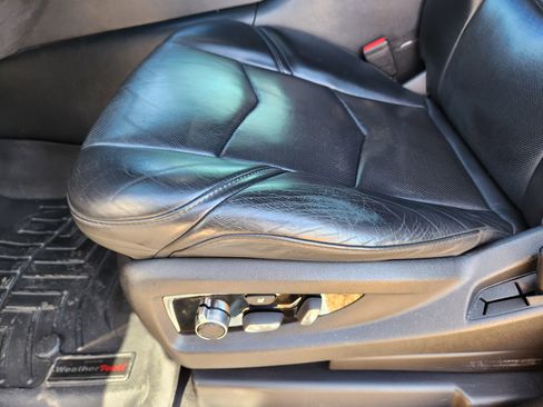 Used 2015 Cadillac Escalade ESV Platinum image 26