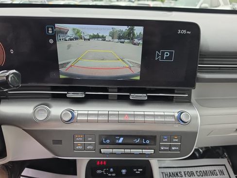 Used 2024 Hyundai Kona SEL FWD image 17