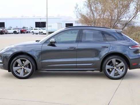 Used 2022 Porsche Macan image 5