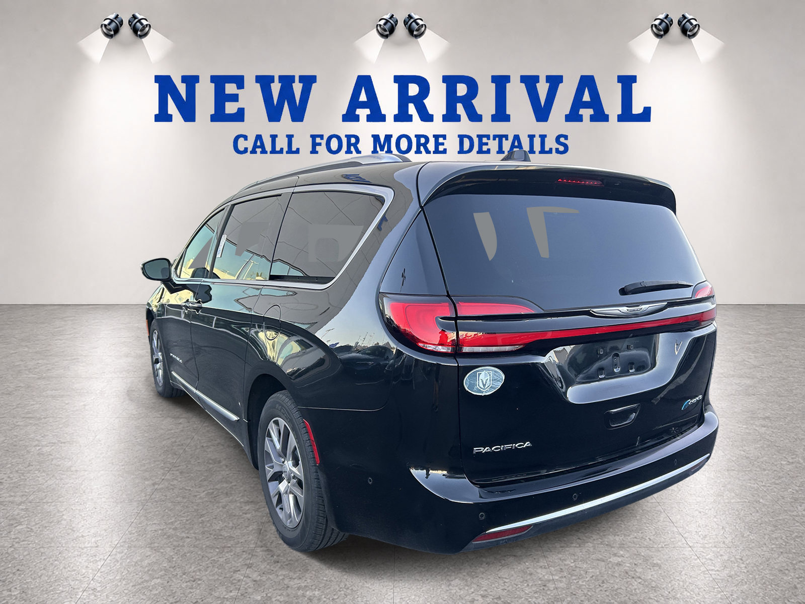 Used 2022 Chrysler Pacifica Pinnacle FWD image 8