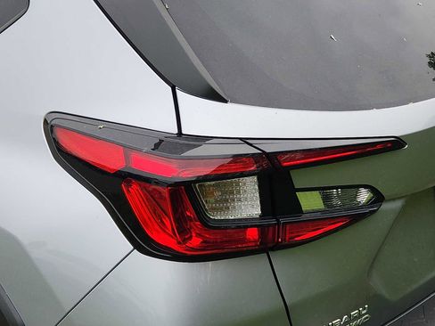 Used 2024 Subaru Crosstrek 2.0i AWD/4WD image 9