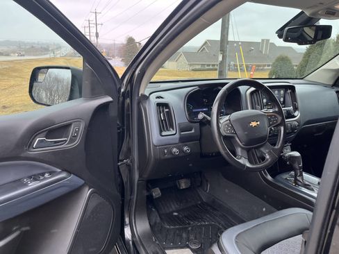 Used 2021 Chevrolet Colorado Z71 w/ Safety Package image 11