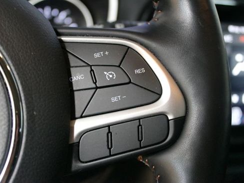 Used 2020 Jeep Compass Limited AWD/4WD image 16