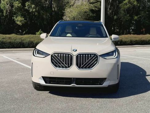 New 2026 BMW X3 xDrive30 w/ Premium Package image 3