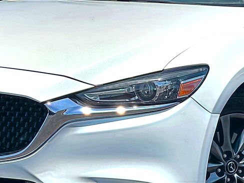Used 2018 MAZDA MAZDA6 Sport w/ I-ACTIVSENSE Package FWD image 4