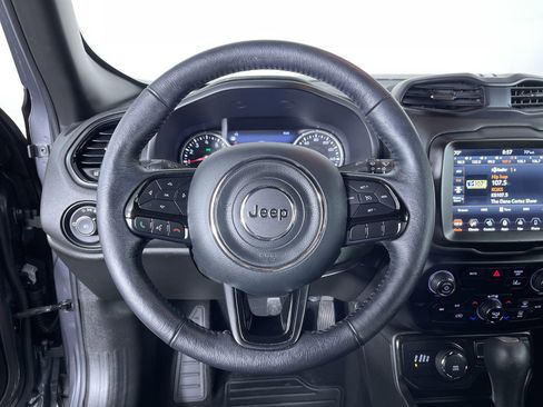 Used 2022 Jeep Renegade Altitude w/ Convenience Group image 16