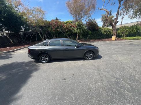 Used 2025 Kia K4 LXS image 15