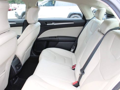 Used 2017 Ford Fusion Energi Titanium FWD image 20