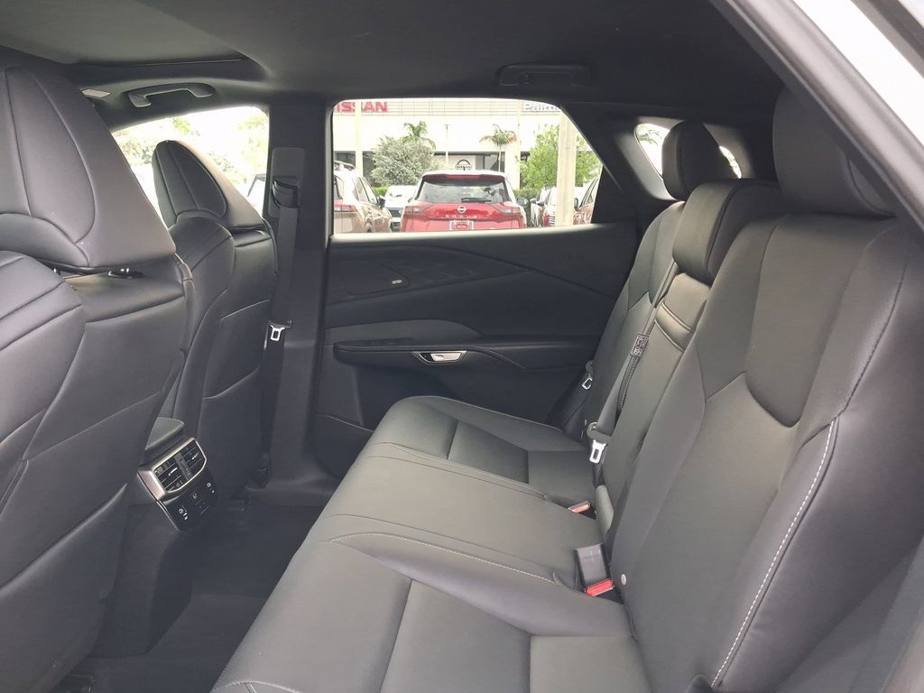 Used 2024 Lexus RX 350 F Sport w/ Convenience Package AWD/4WD image 11