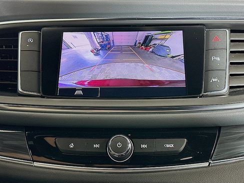 Used 2023 Buick Enclave Essence w/ Sport Touring Edition FWD image 15