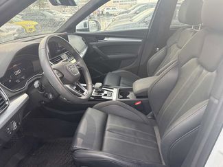 Used 2024 Audi Q5 2.0T Premium Plus w/ Premium Plus Package AWD/4WD video 3