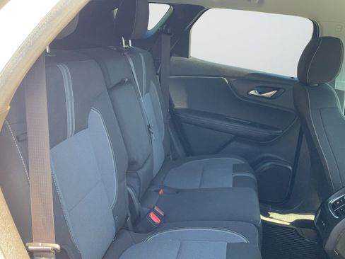 Certified 2025 Chevrolet Blazer LT AWD/4WD image 21