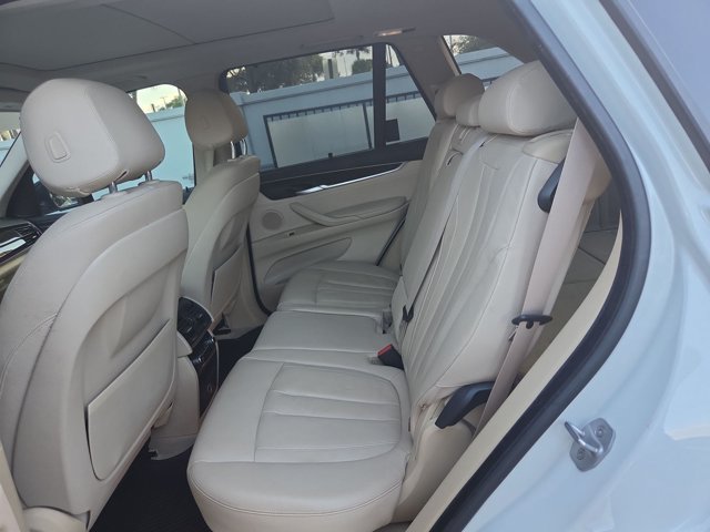 Used 2015 BMW X5 xDrive35i AWD/4WD image 9