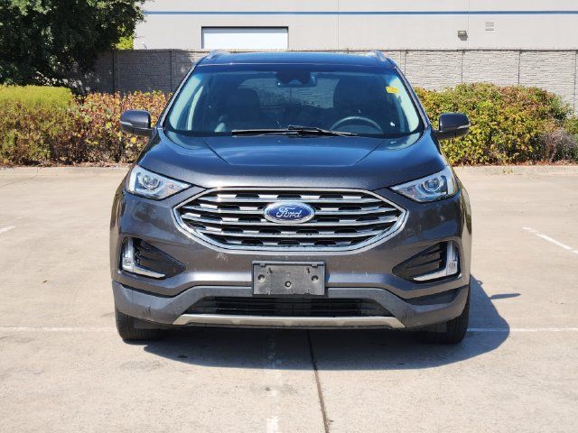 Used 2019 Ford Edge Titanium w/ Cargo Accessory Package AWD/4WD image 2