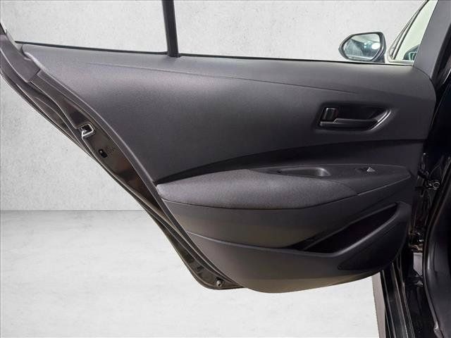 Used 2025 Toyota Corolla LE FWD image 17