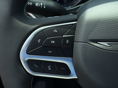 New 2027 Chrysler Pacifica Select FWD image 25