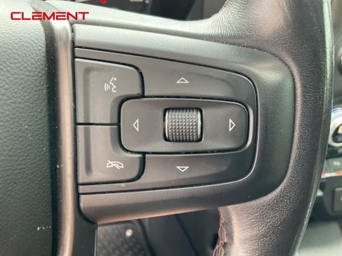 Used 2022 GMC Sierra 2500 AT4 w/ AT4 Premium Plus Package image 9