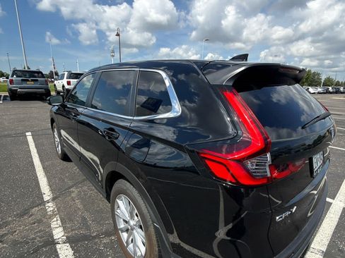 Used 2024 Honda CR-V EX image 7