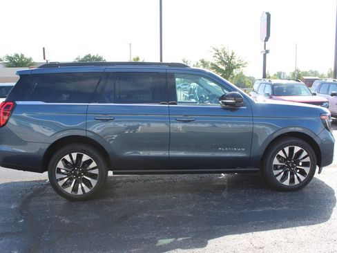 New 2027 Ford Expedition Platinum w/ Driver's Package AWD/4WD image 6