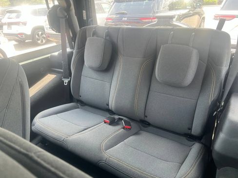 Used 2025 Jeep Wrangler Sport AWD/4WD image 24