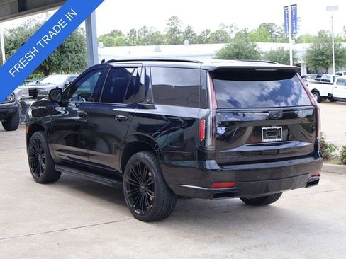 Used 2024 Cadillac Escalade Premium Luxury RWD image 5