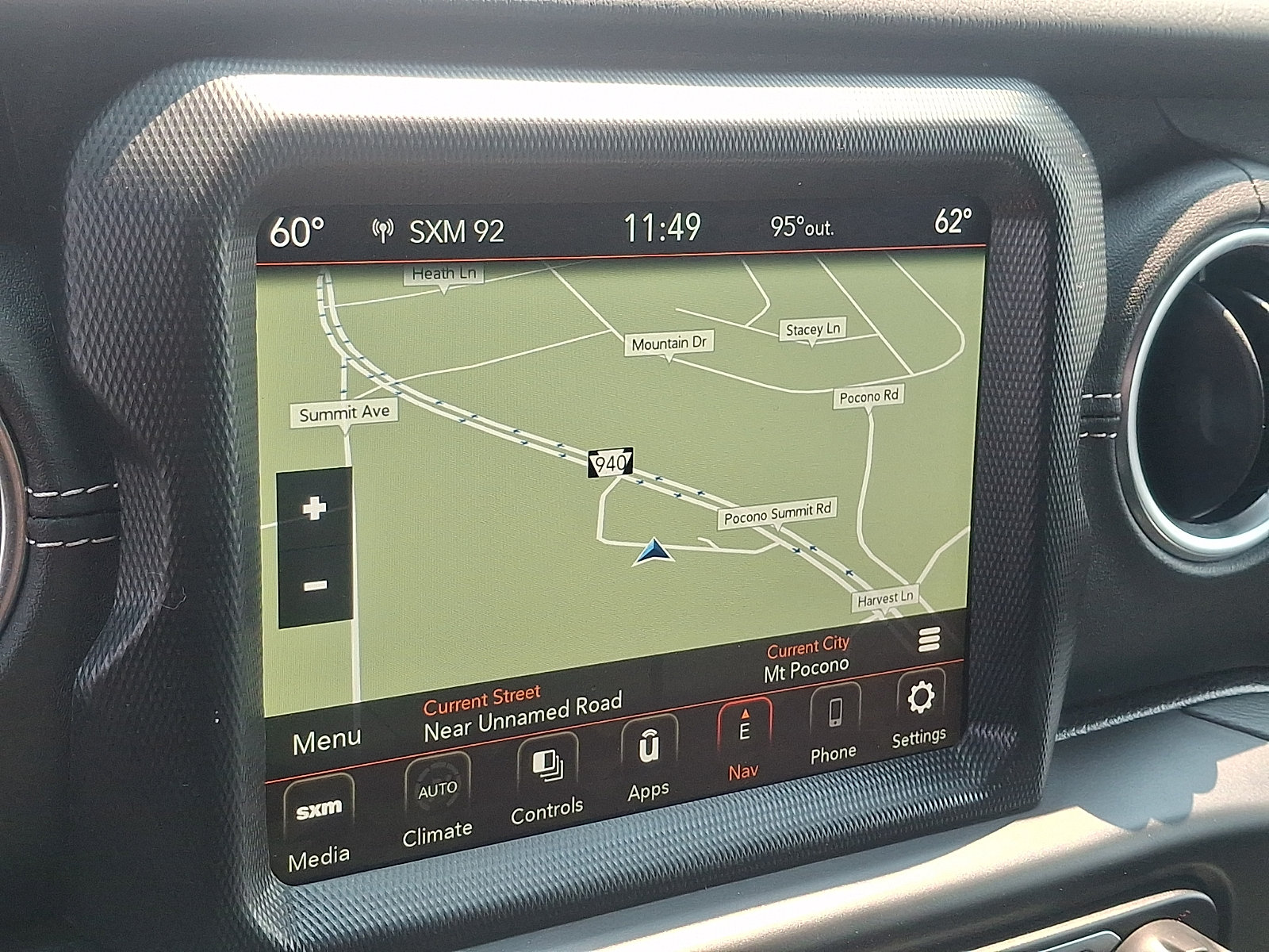 Used 2023 Jeep Wrangler Unlimited Sahara AWD/4WD image 17