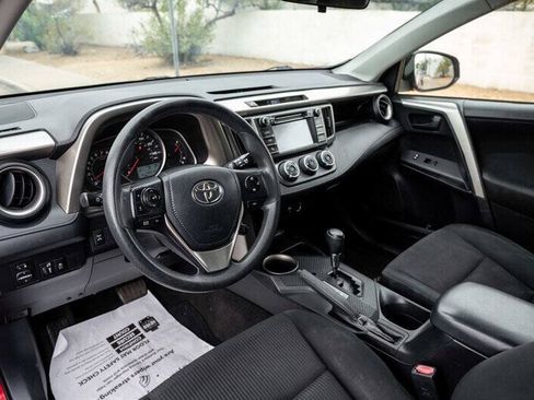 Used 2014 Toyota RAV4 LE AWD/4WD image 9