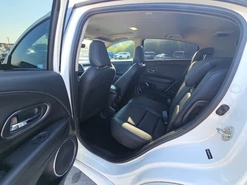 Used 2019 Honda HR-V Touring image 21