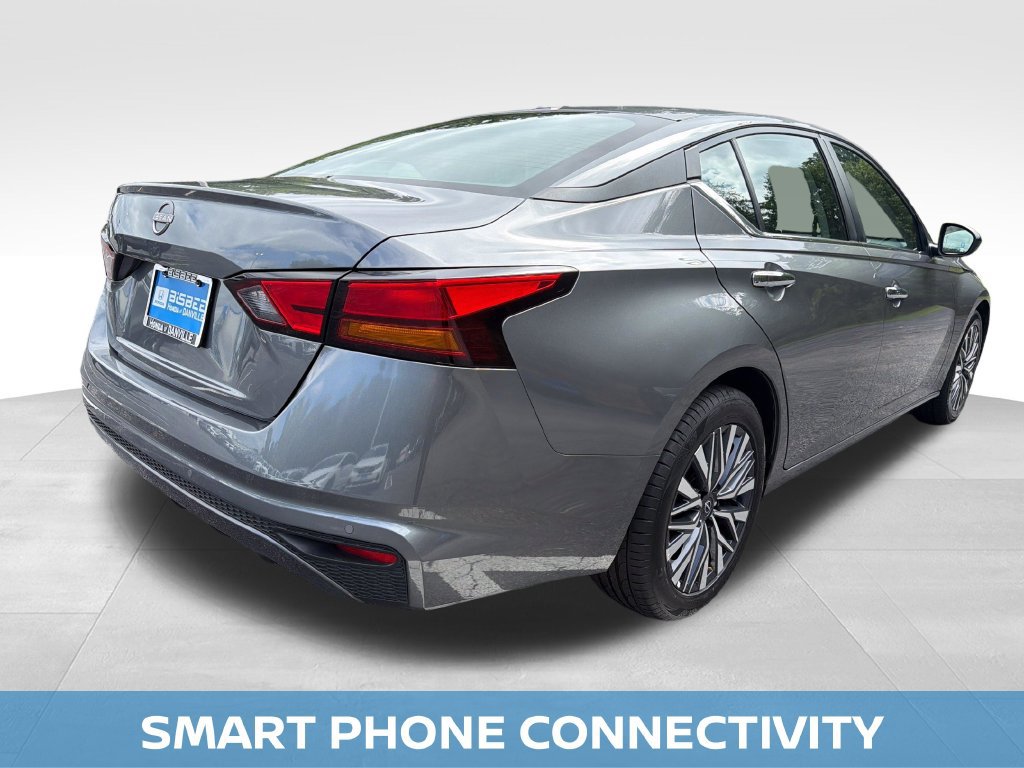 Used 2025 Nissan Altima 2.5 SV FWD image 8