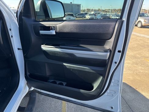 Used 2019 Toyota Tundra SR5 image 27