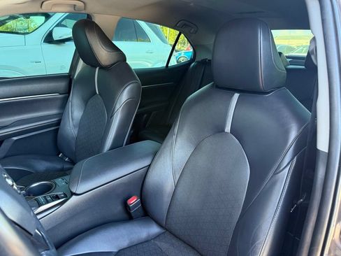 Used 2021 Toyota Camry XSE FWD image 12