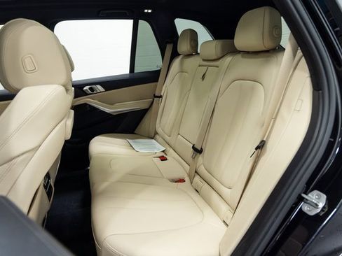 Used 2020 BMW X5 xDrive40i w/ Premium Package image 23