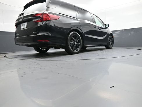 Certified 2023 Honda Odyssey Sport image 32