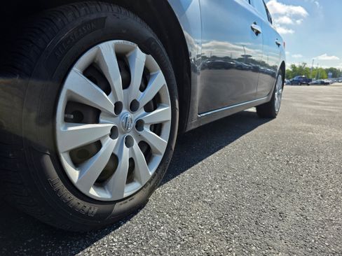 Used 2014 Nissan Sentra SV FWD image 20