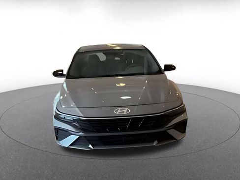 Used 2026 Hyundai Elantra Sport FWD image 14