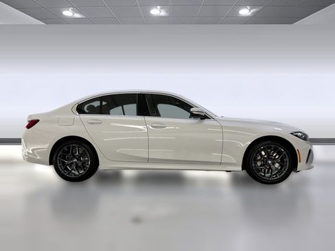 Used 2026 BMW 330i Sedan w/ Premium Package RWD image 8