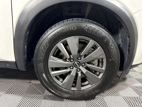 Used 2024 Nissan Pathfinder SV AWD/4WD image 11