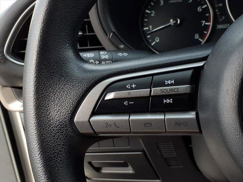 Used 2021 MAZDA MAZDA3 s image 38