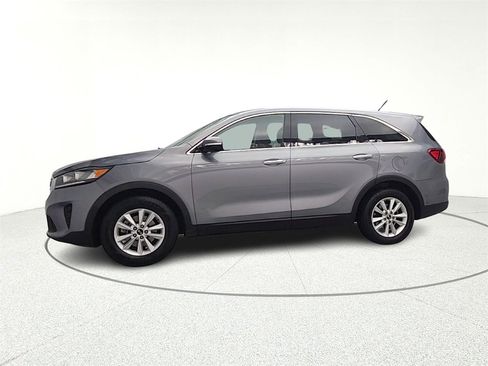 Used 2020 Kia Sorento LX image 4