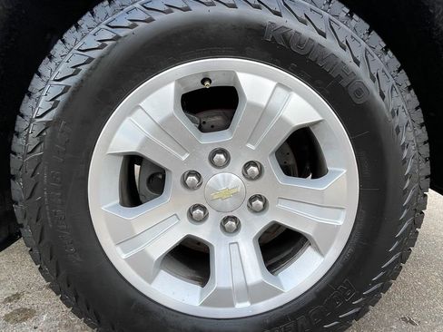 Used 2017 Chevrolet Silverado 1500 LT w/ All Star Edition AWD/4WD image 14
