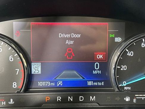 Used 2020 Ford Explorer XLT w/ Equipment Group 202A image 18