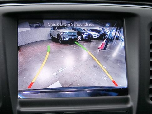 Used 2015 Chrysler 200 C w/ Navigation & Sound Group I image 31