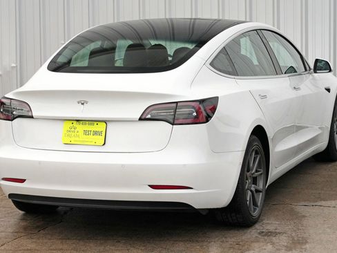 Used 2020 Tesla Model 3 Standard Range Plus image 51