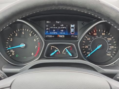Used 2017 Ford Escape SE w/ Equipment Group 201A FWD image 28