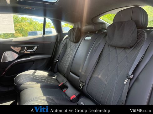 Used 2023 Mercedes-Benz EQS 580 4MATIC Sedan image 22