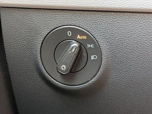 Used 2024 Volkswagen Taos S image 11