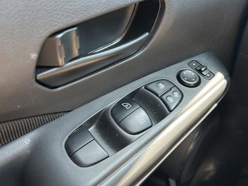 Certified 2025 Nissan Kicks Play S FWD image 12